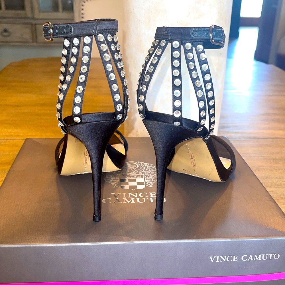 LIKE NEW VINCE CAMUTO DAPHERY RHINESTONE EMBELLISHED BLACK SATIN BRAZIL SIZE 7.5 - Picture 9 of 17